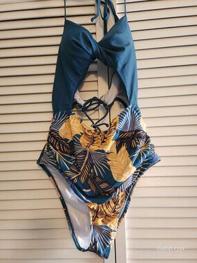 Cupshe XL One piece with sexy cutout and ties! Brand New!